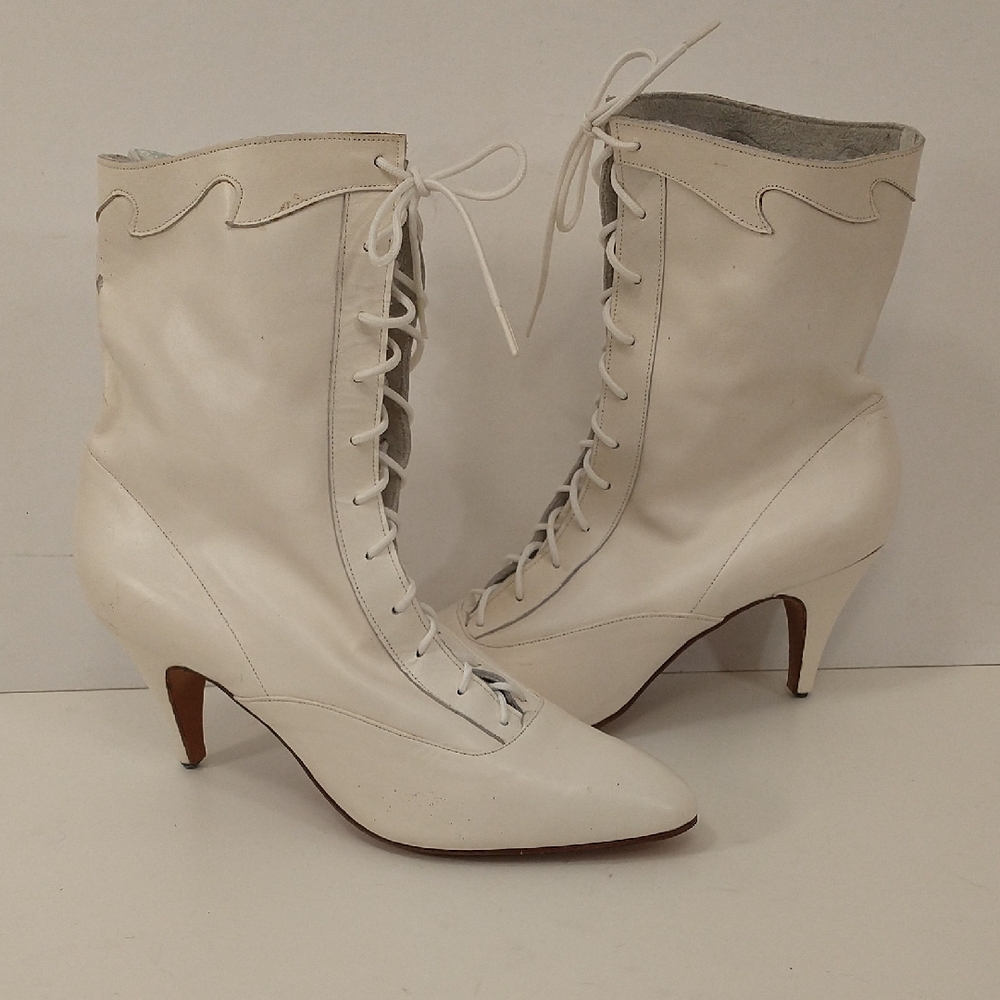 Vintage Cream White Leather Granny Boots Lace Up 3" Heel Classic Victorian Look